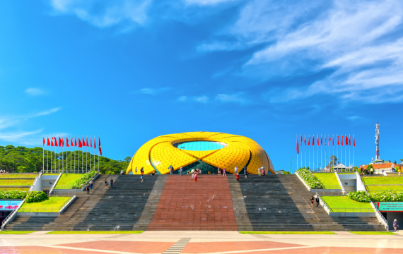 CT01: KHÁM PHÁ PHỐ HOA ĐÀ LẠT FAIRY TALE LAND – MONGO LAND – KDL PINI – CHÙA LINH PHƯỚC